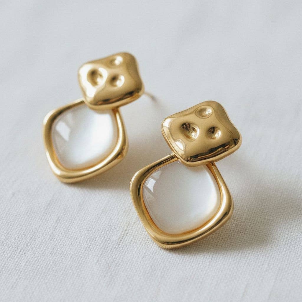 Geometric Rhombus Shell Stud Earrings
