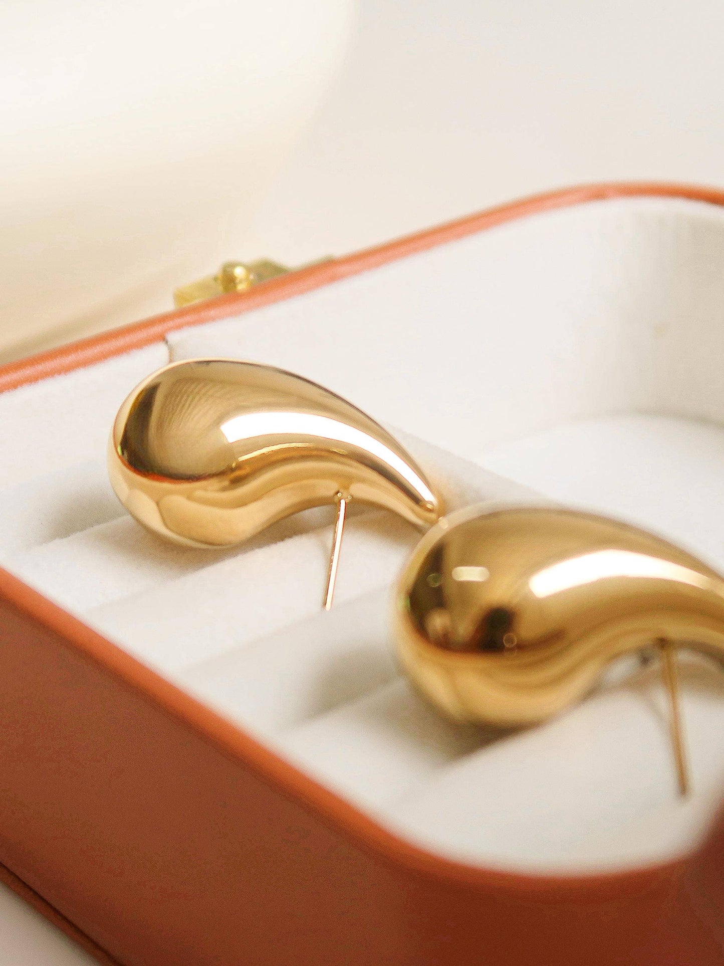 Colette 18K Gold Non-Tarnish Large Huggie Droplet Earring: Yellow Gold