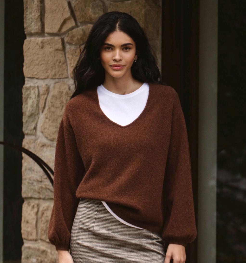 Chocolate Knit V-neck Pullover