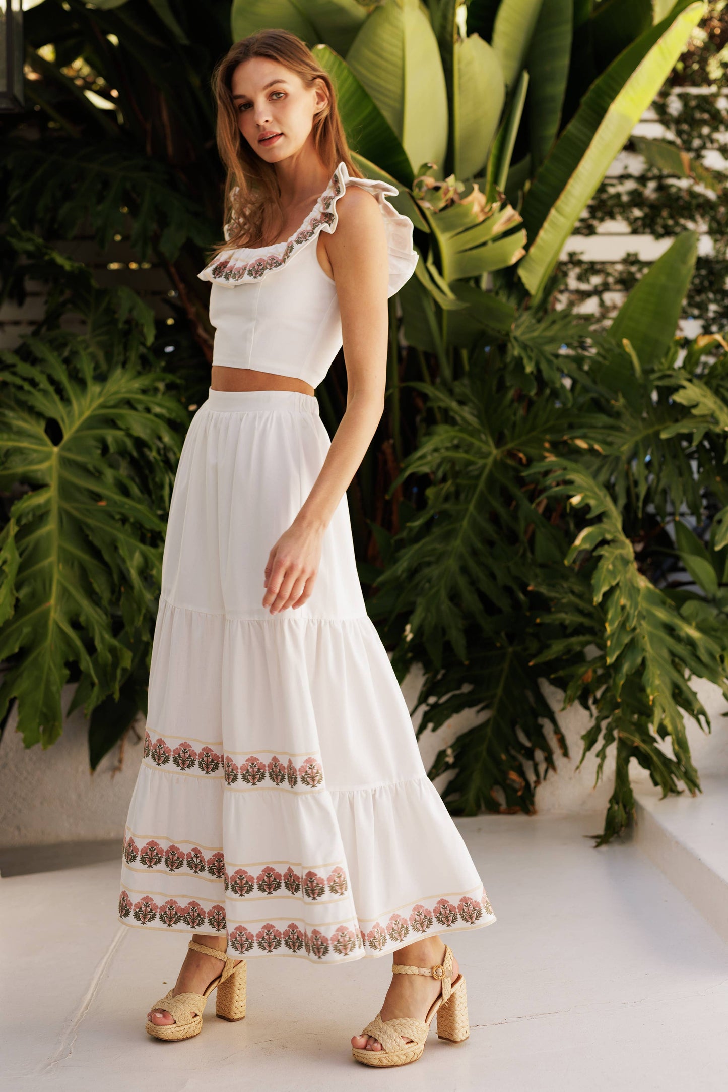 Floral Embroidered Brim Sleeveless Cropped Top