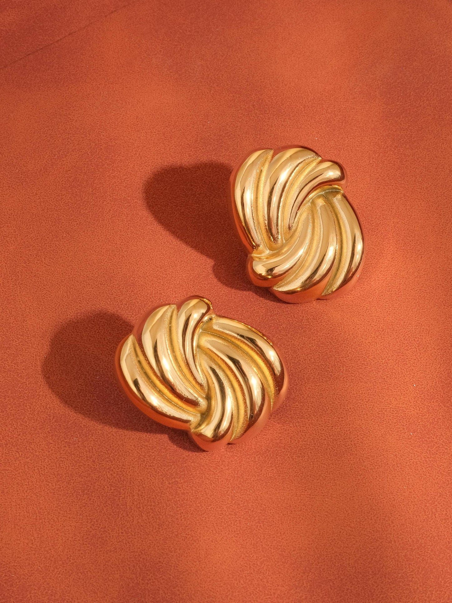Ashton 18K Gold Non-Tarnish Wavy Rectangular Studs: Yellow Gold
