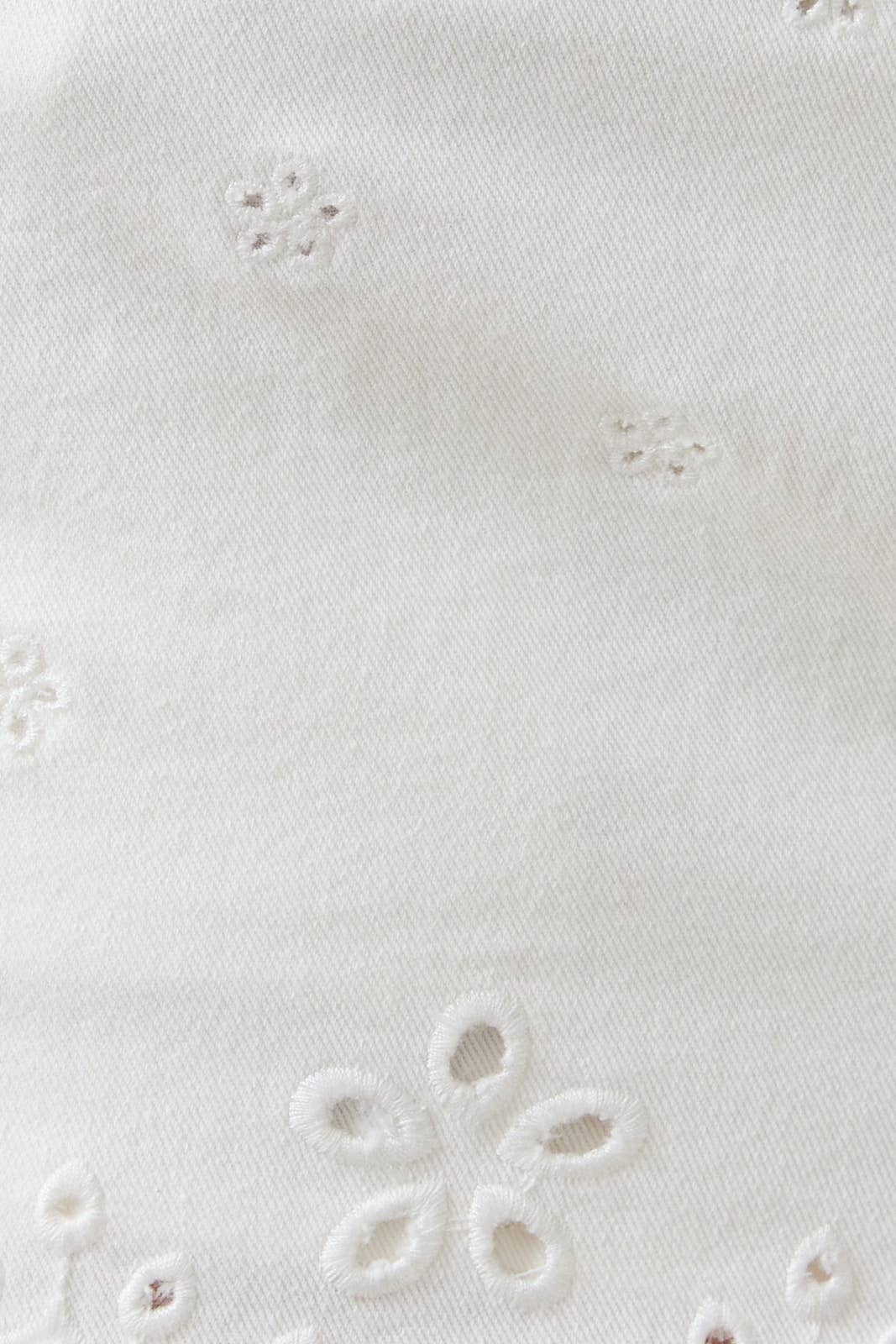 EMBROIDERED HEM SKORT