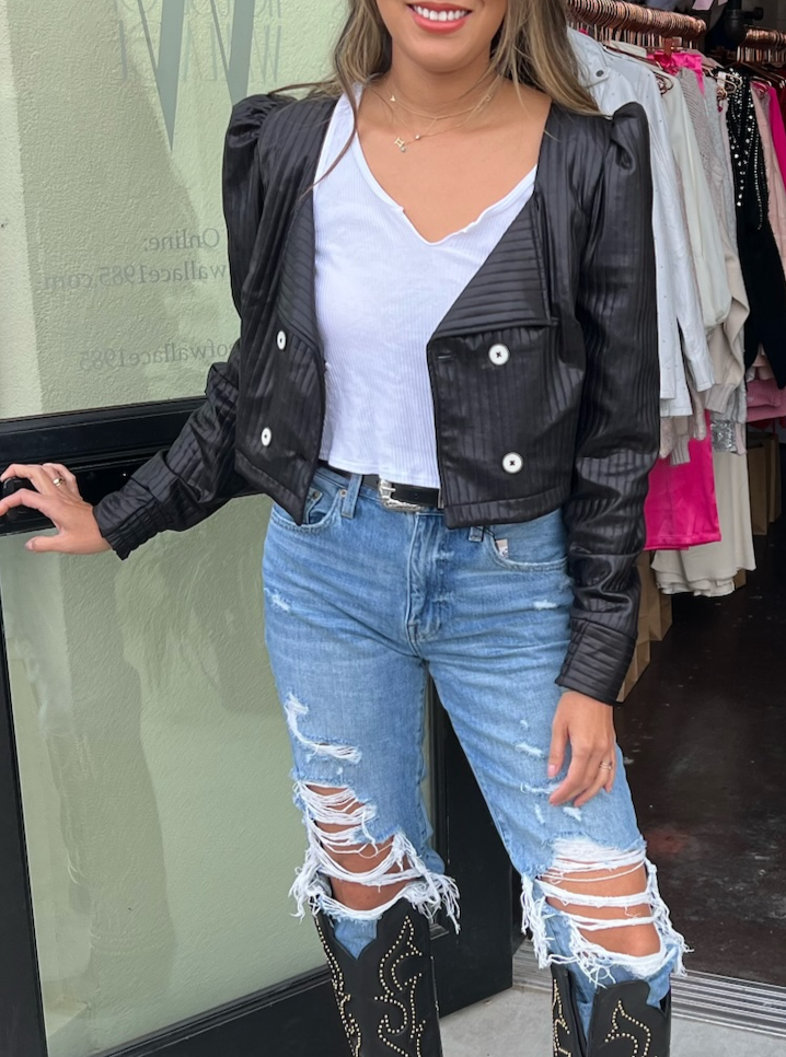 Avery Cropped
