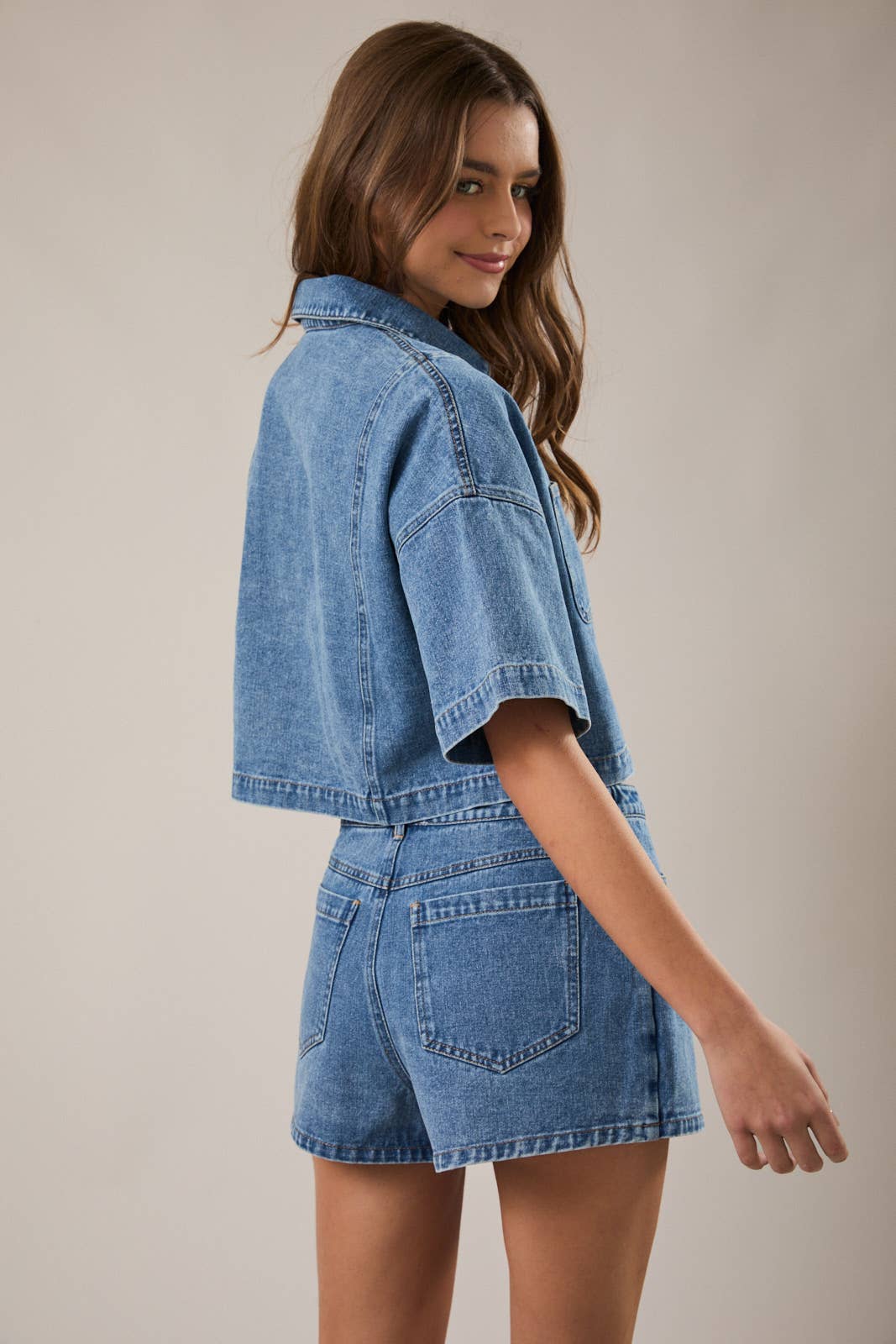 DENIM CROP SHIRT