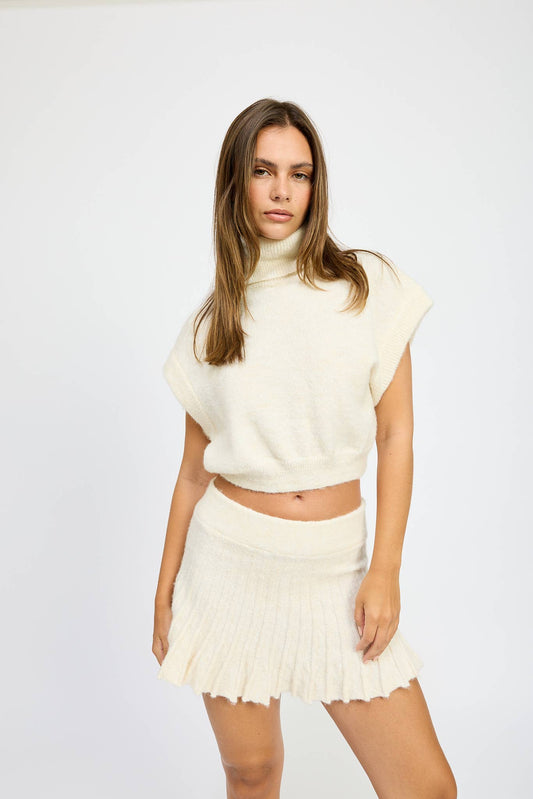 TURTLE NECK CAP SLEEVE TOP CREAM