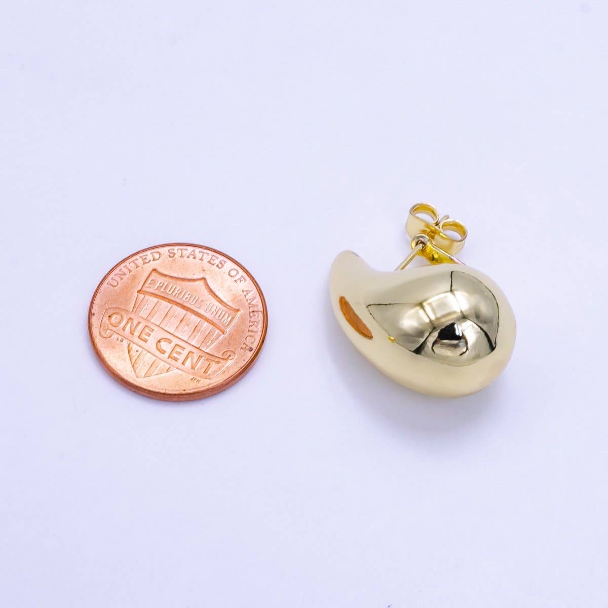 14K Gold Filled 25mm Chunky Modern Teardrop Stud Earrings in Gold & Silver