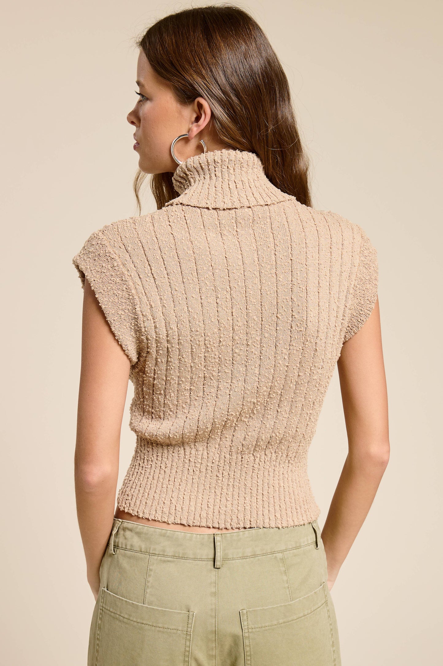 Sleeveless Camel Ribbed Knit Turtleneck Sweater