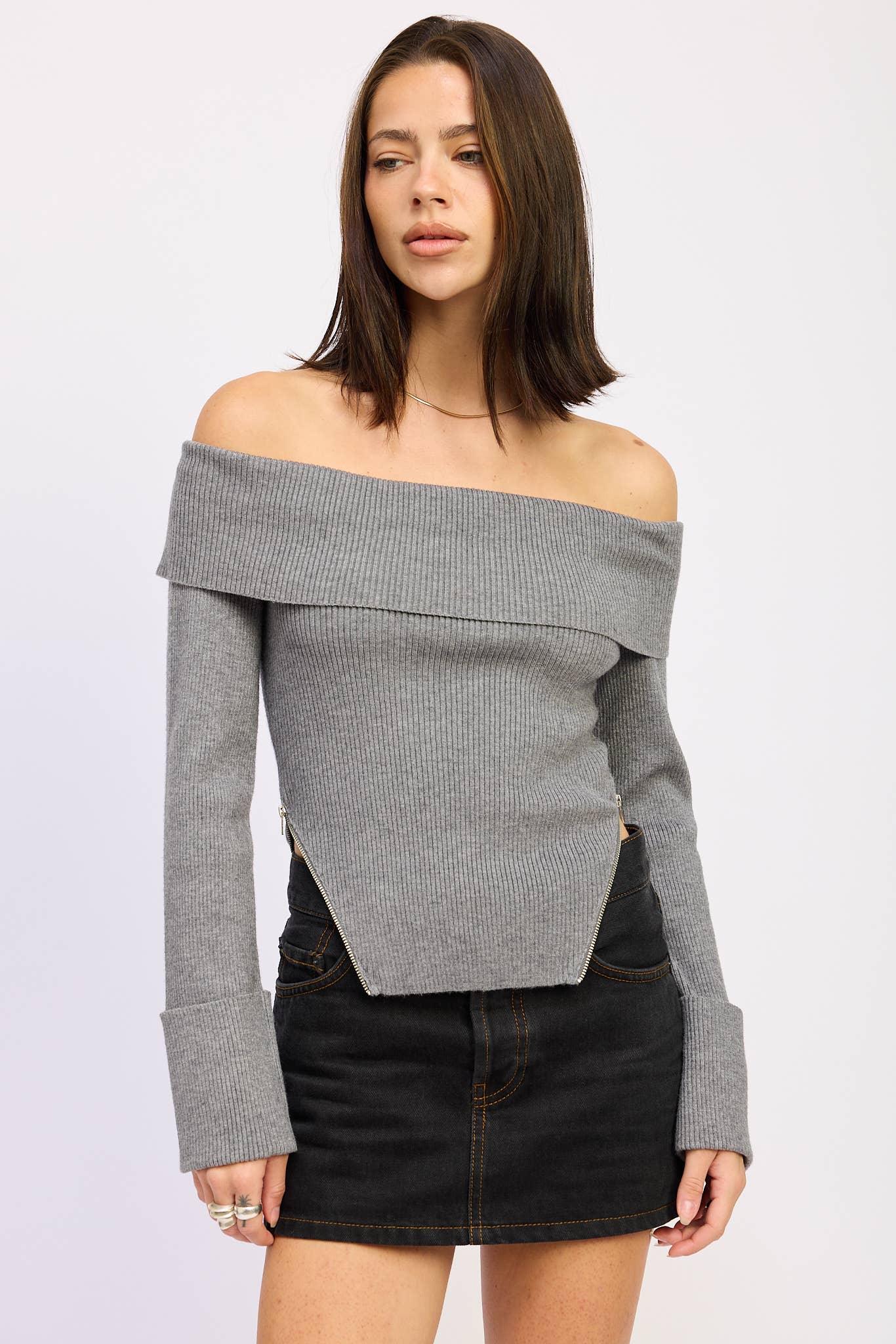 RIBBED OFF SHOULDER SWEATER WITH ZIPPER CHARCOAL