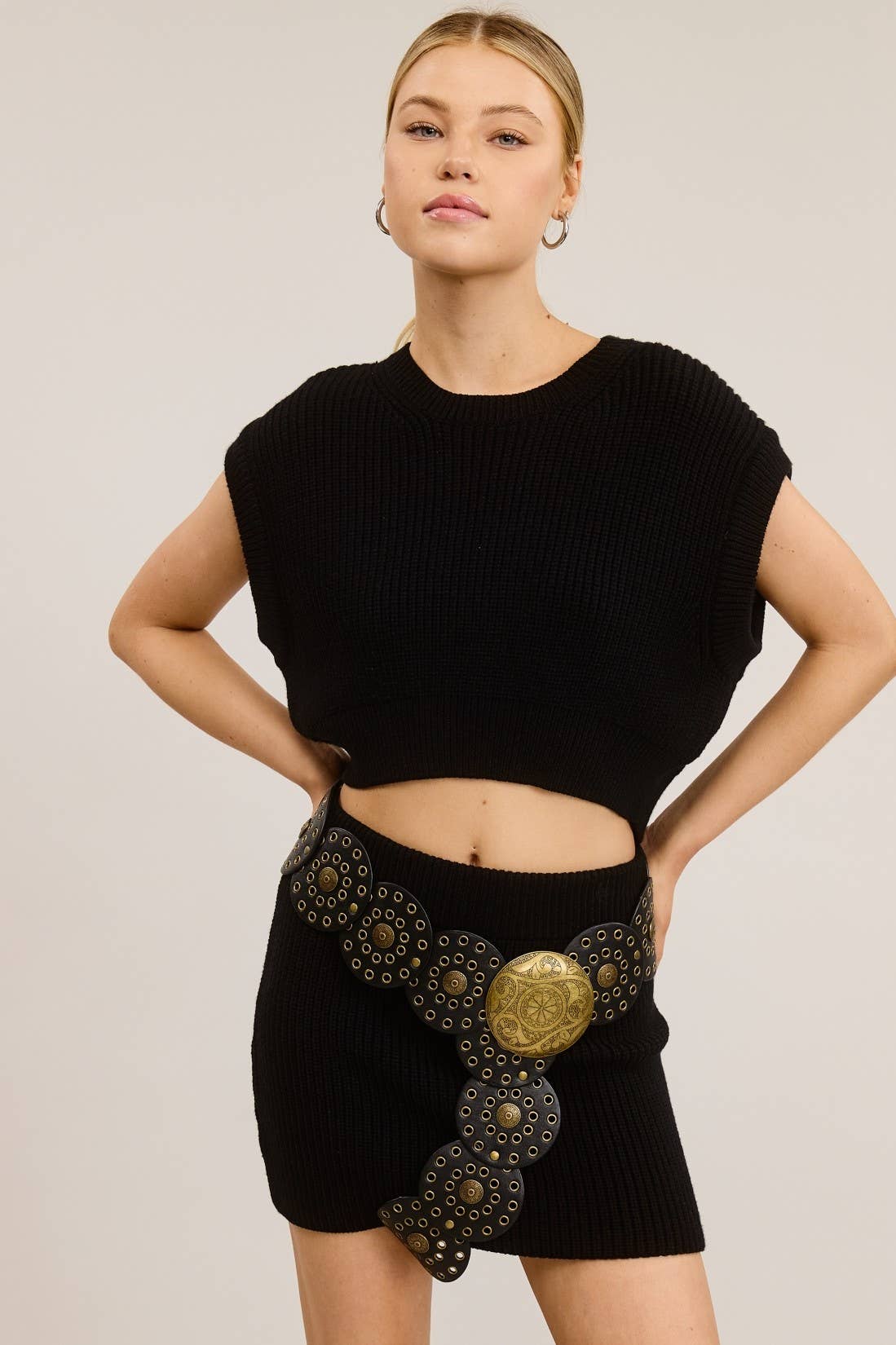 Ribbed Knit Crop Vest Black