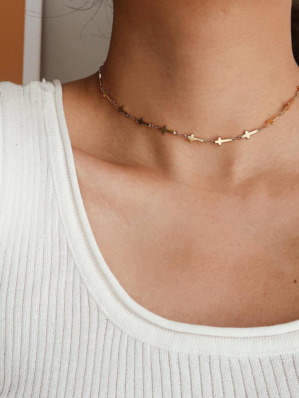 Dilara Cross Choker