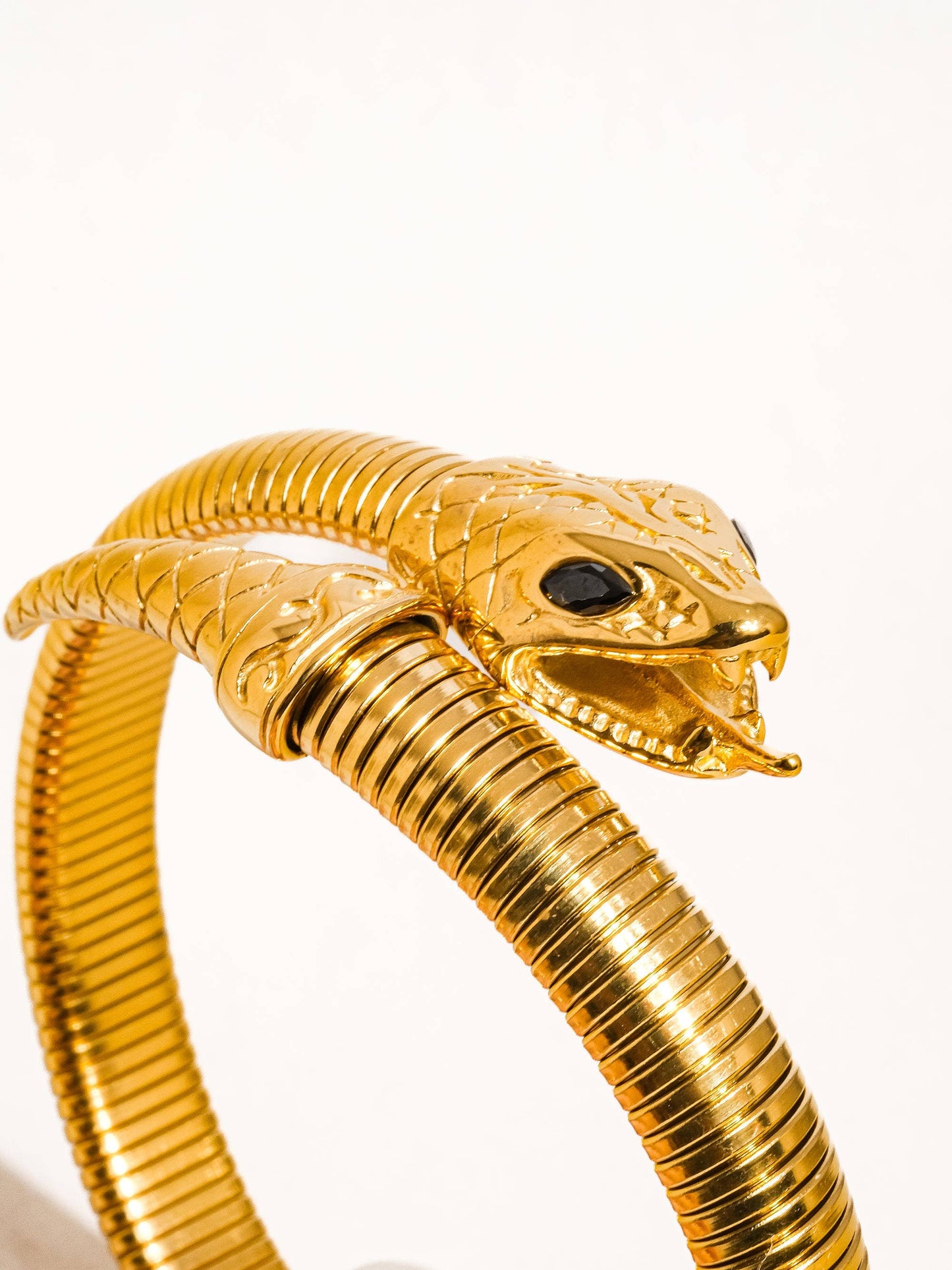 Paix Serpent Bangle